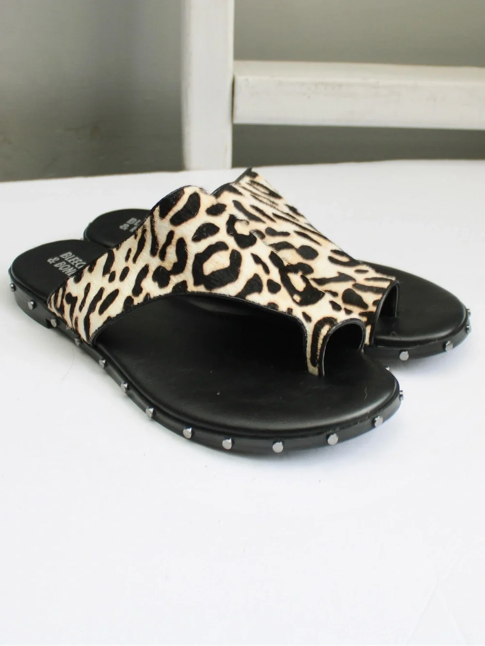 BLEECKER & BOND Heidi Cowhide Calf-Hair Leopard Studded Sandals Size 8.5